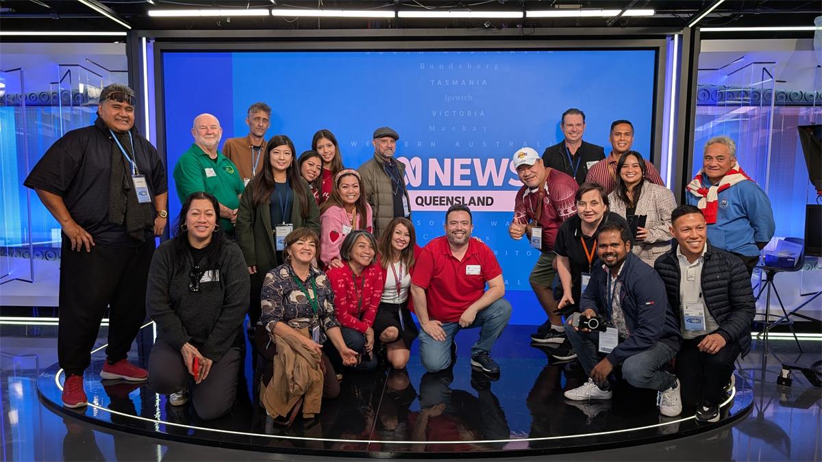 Sports broadcasting traineers from 4EB with ABC's Amanda Shalala